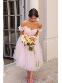 Short Pink Tulle Off the Shoulder Bridesmaid Dresses 902116