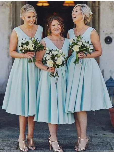 Short Blue V Neck Bridesmaid Dresses 902284