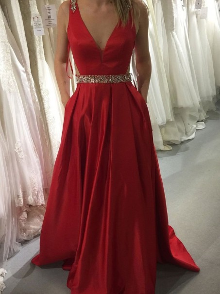Long Red V-Neck Beaded Prom Evening Formal Dresses 996021556