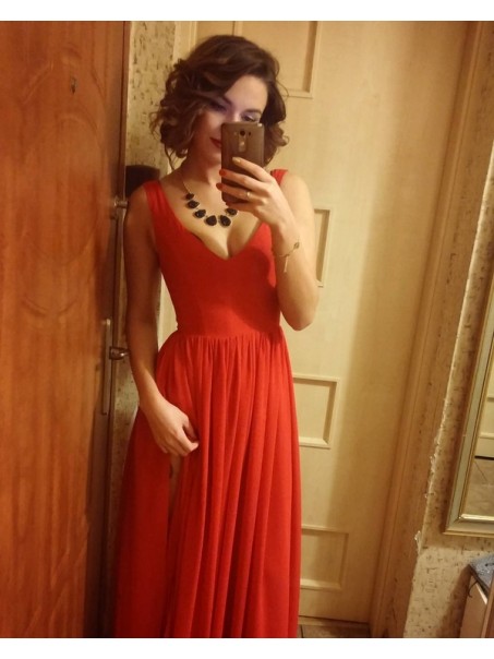 V-Neck Straps Sleeveless Long Red Chiffon Bridesmaid Prom Dresses Evening Gowns 99602205 V-Neck Straps Sleeveless Long Red Chiffon Bridesmaid Prom Dresses Evening Gowns 99602205